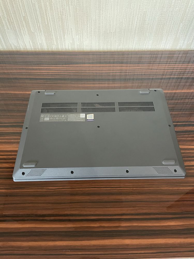 Ігровий ноутбук Lenovo V15-ADA Ryzen 5 12GB DDR4 256GB SSD Win11