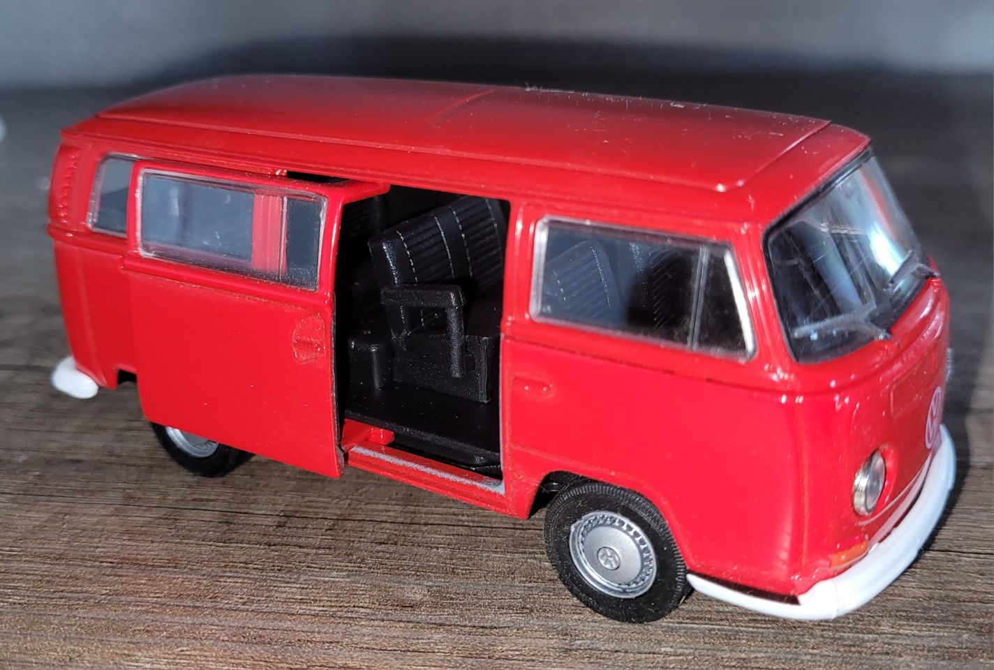 Model VW Transporter 12cm