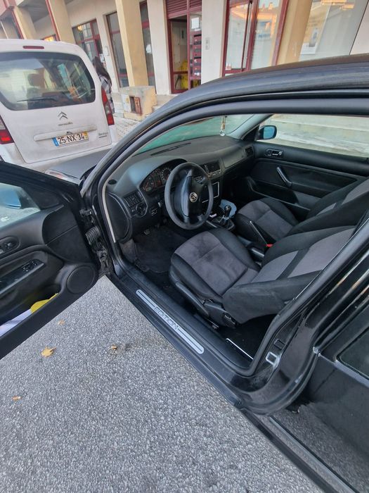 Golf 4 1900 em bom estado aceito trocas