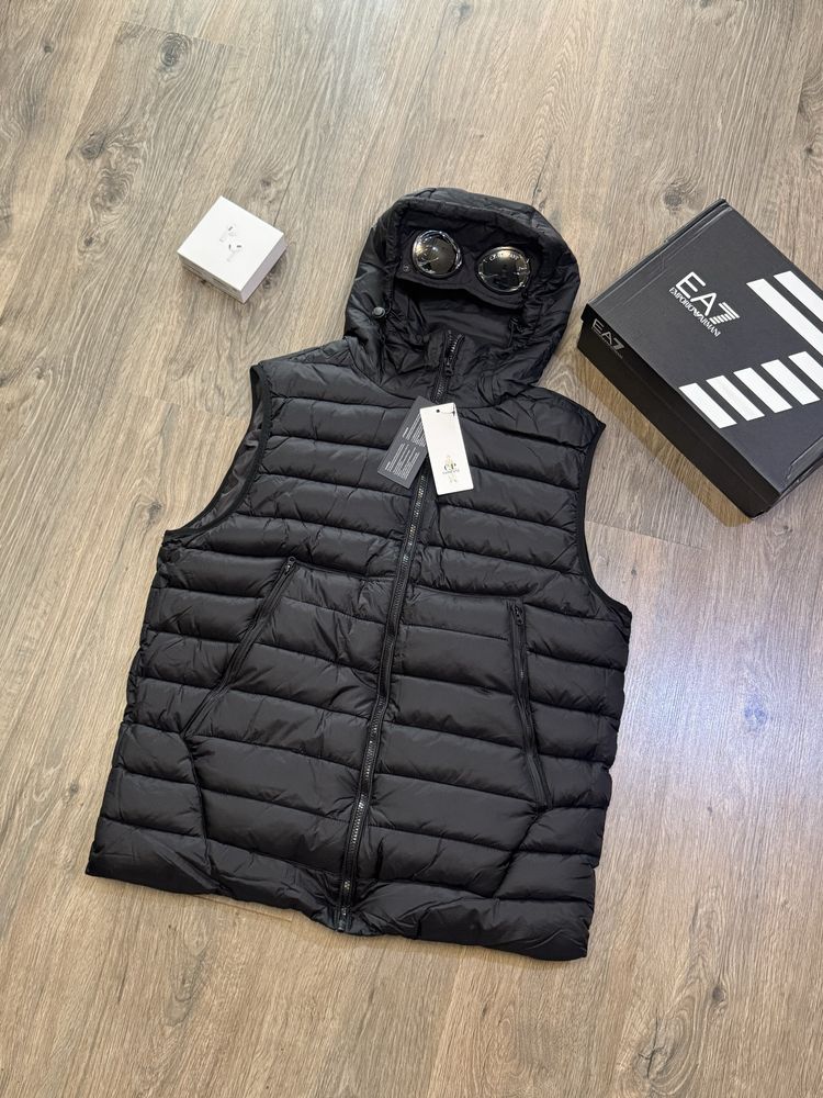Жилетка/куртка cp company/сп компани/NEW/безрукавка