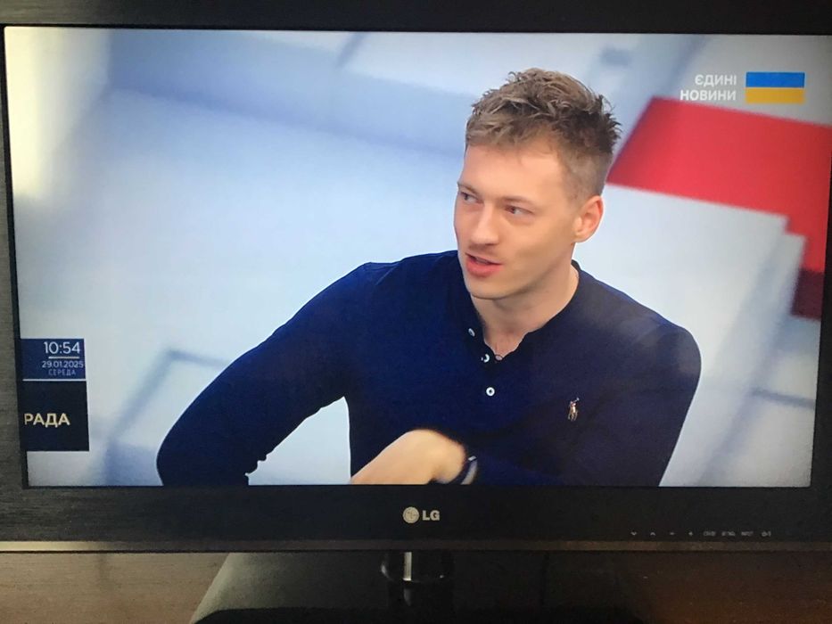 Телевизор LG 32CS460T