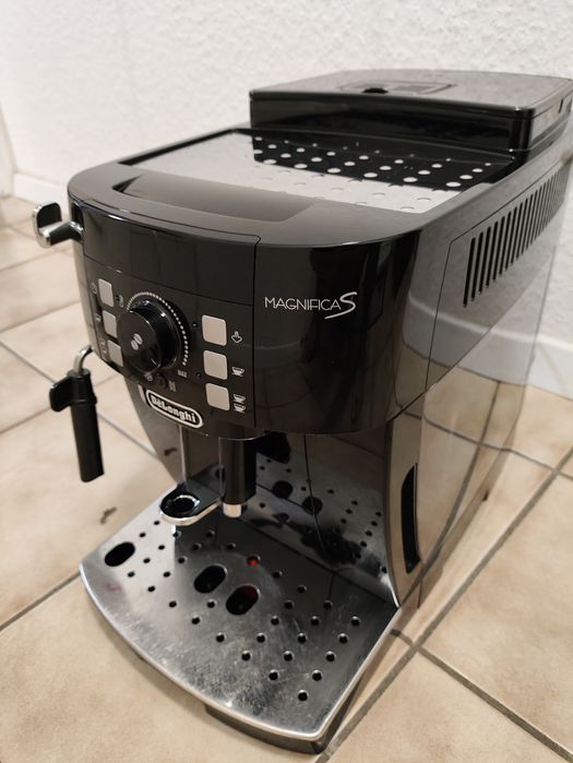 Кавомашина Delonghi Magnifica S "Кавомашина в кожен Дім"