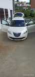 Carro Lancia Ypsilon bége