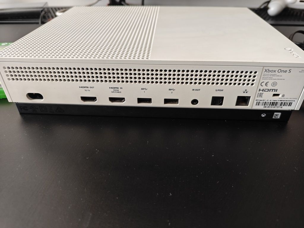 Xbox One S 500gb z grą Just Dance 2021