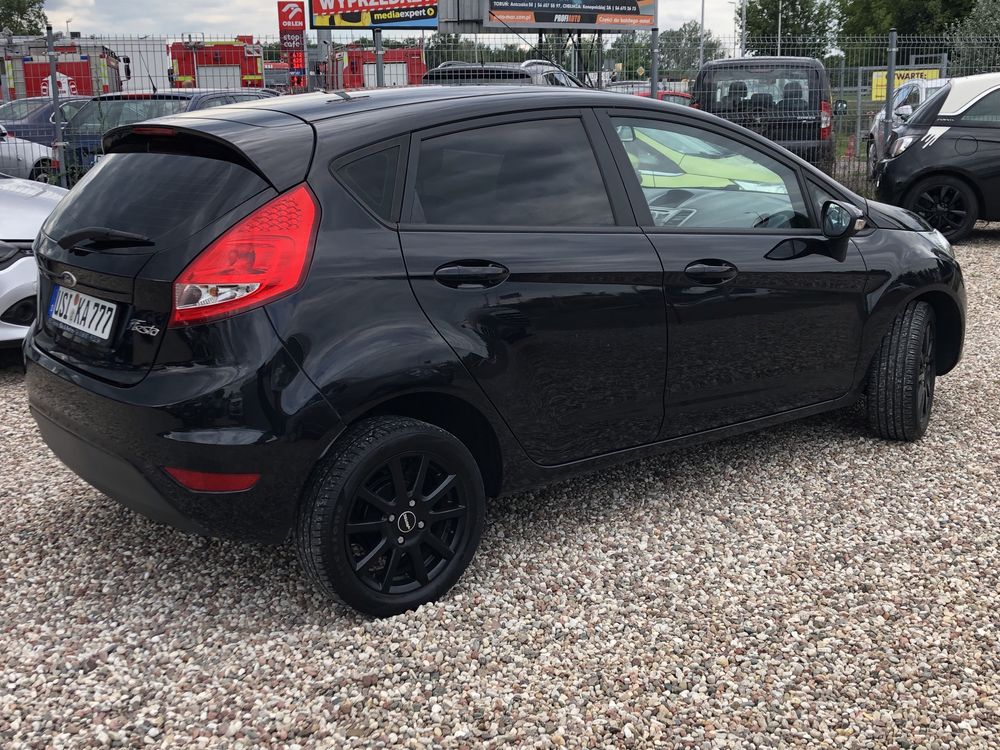 Ford Fiesta Opłacony Bezwypadkowy Transport pod dom klienta