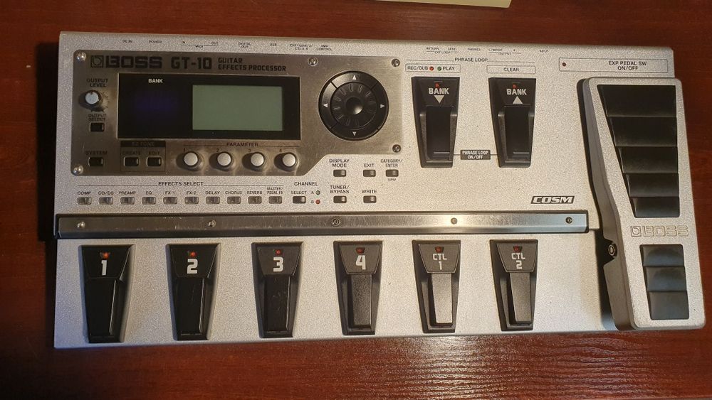 Boss Gt 10 Multiefekt gt10 gt-10 distortion reverb overdrive delay