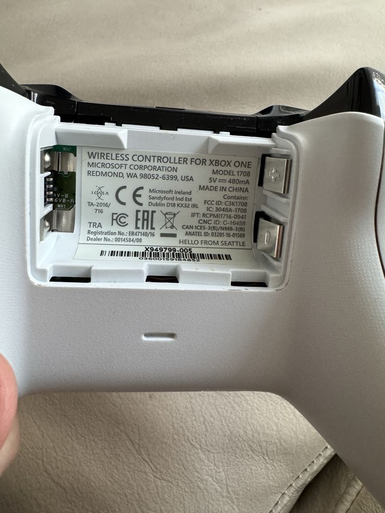 Pad Xbox One Controller (model 1708)
