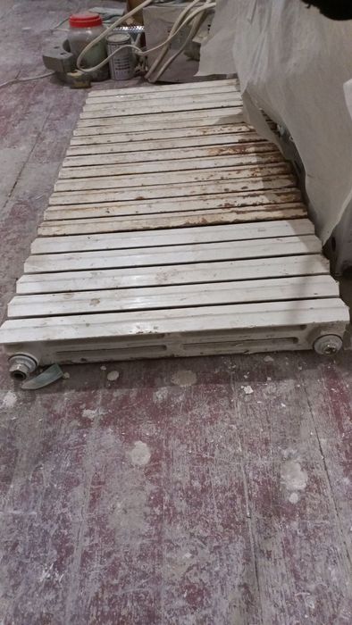 Продам радиатор евро чугун