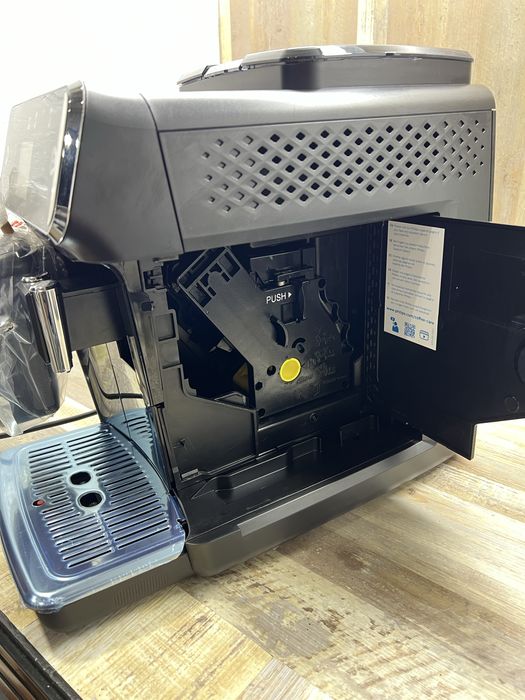 Кавомашина Philips LatteGo Series 5500 Series EP5547/90