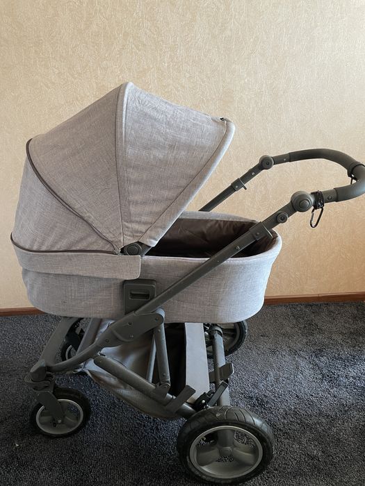 Продам коляску б/у в хорошем состоянии