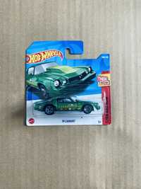 Hot Wheels 81 Camaro then and now usa chevrolet