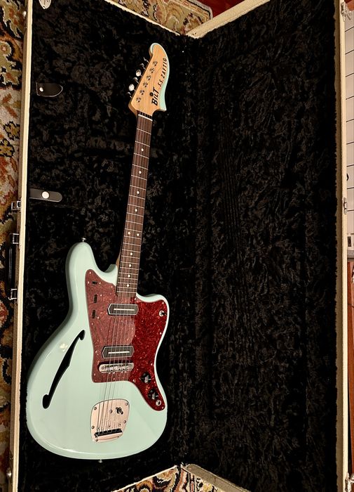 Guitarra Bilt S.S. Zaftig