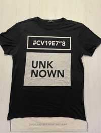 T-Shirt Unknown com rede nas costas