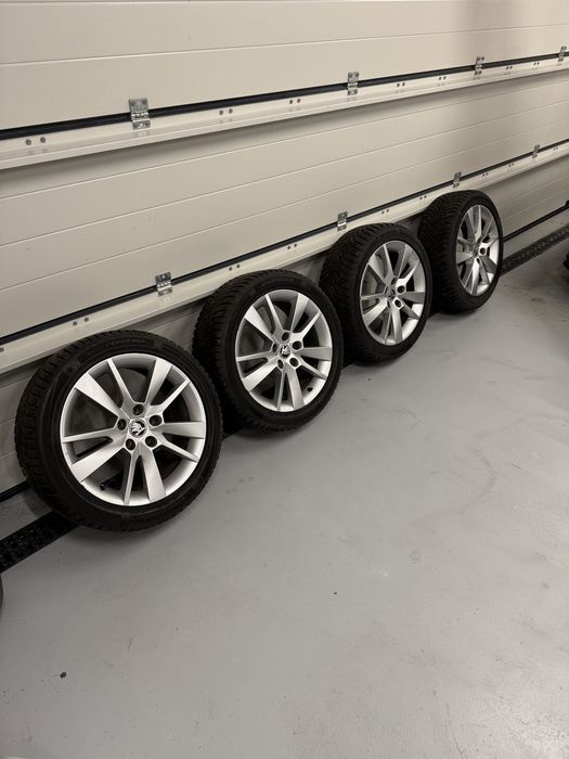 Felgi 5x112 225/45/R17 z oponami zimowymi Hankook