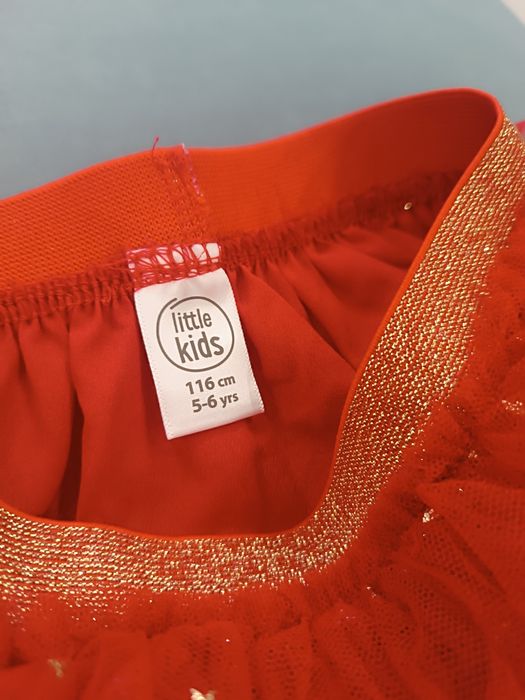 Świateczne sukienki i spódniczki