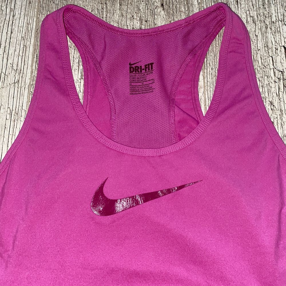 Женская Майка для фитнеса бега Nike Dri-fit