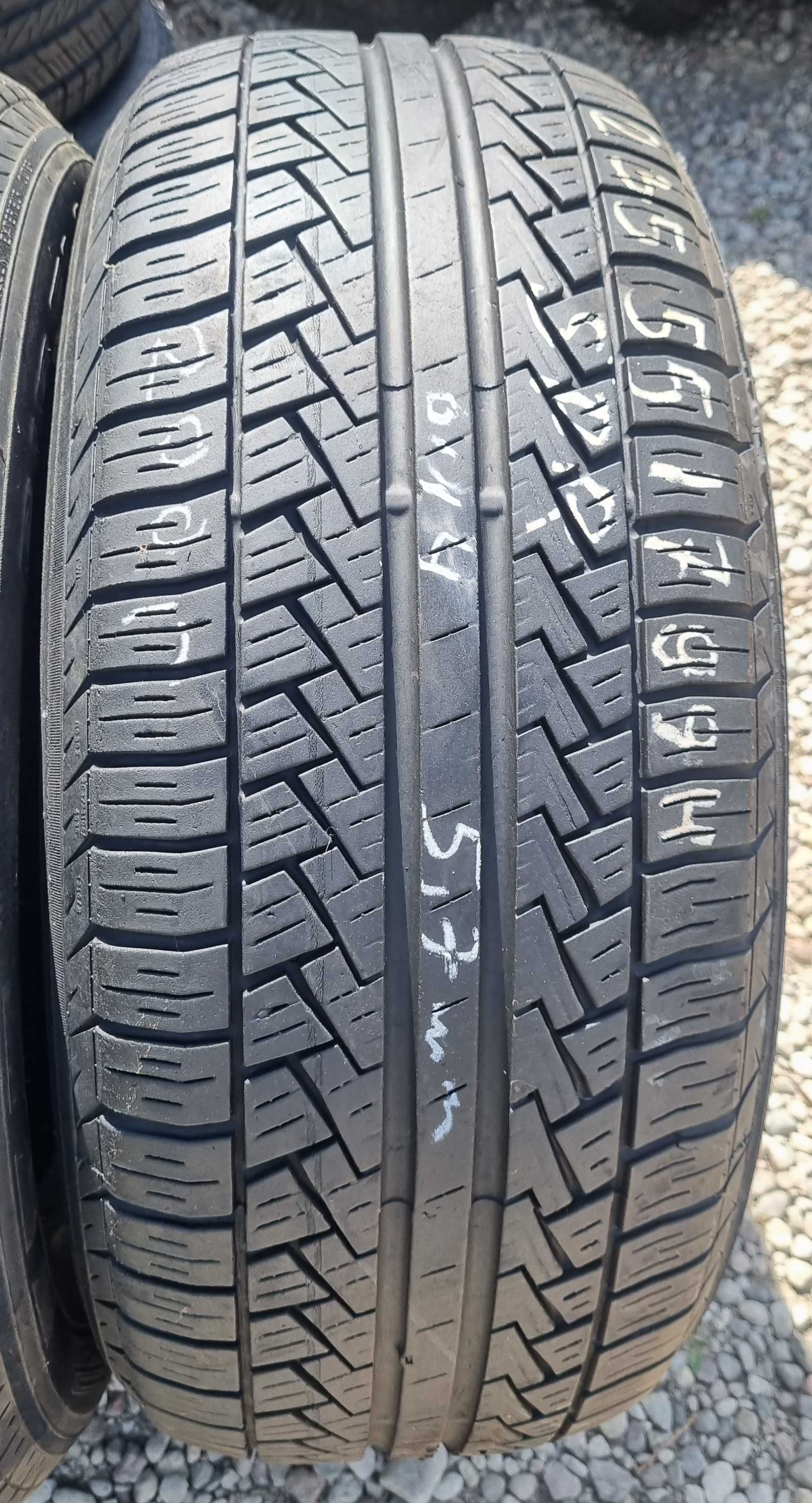 235/55R17 Pirelli Scorpion STR Lato