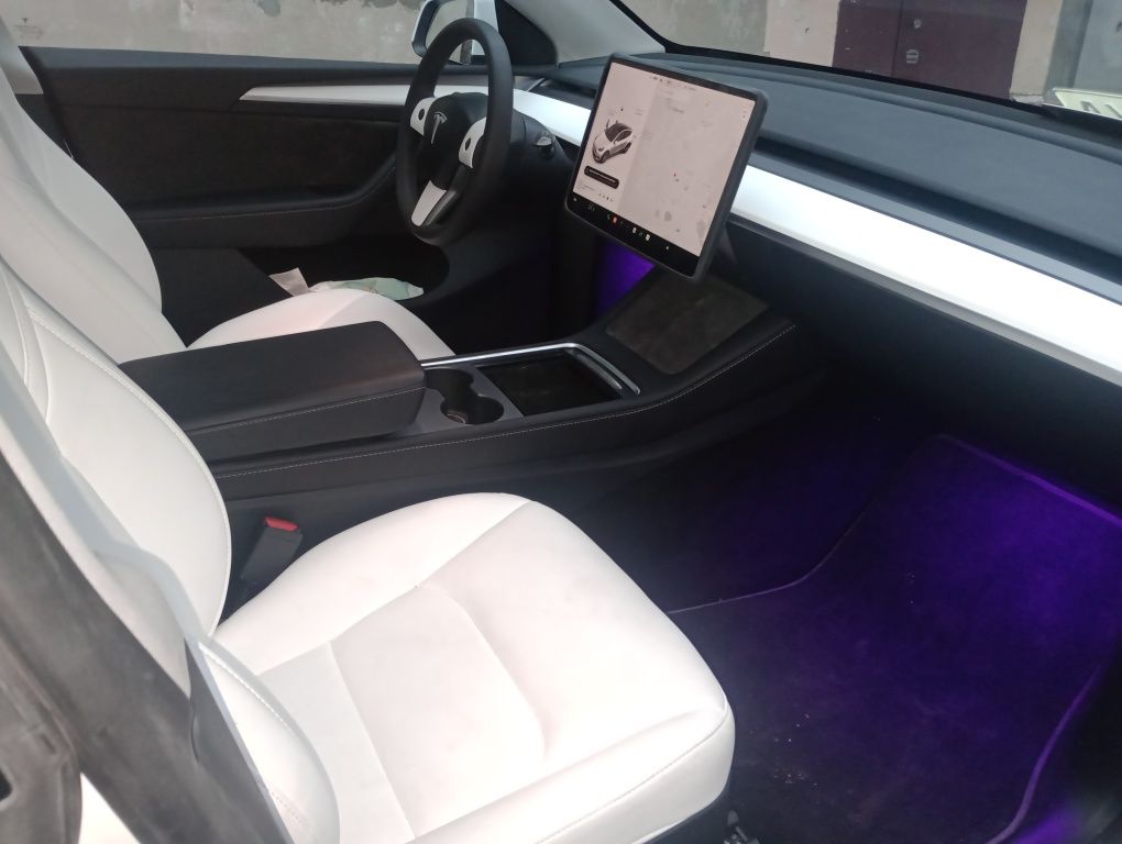 Tesla model Y 2023р. Long Renge 82kWh 25500$