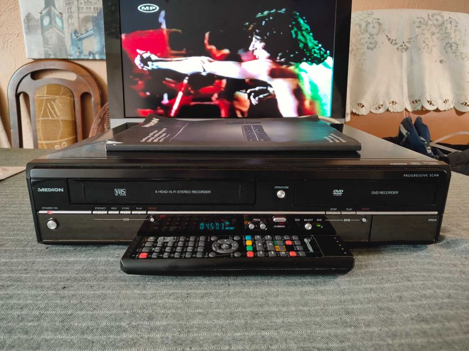 VHS Na DVD Combo Nagrywarka MEDION (Funai) HDMI MD83425
