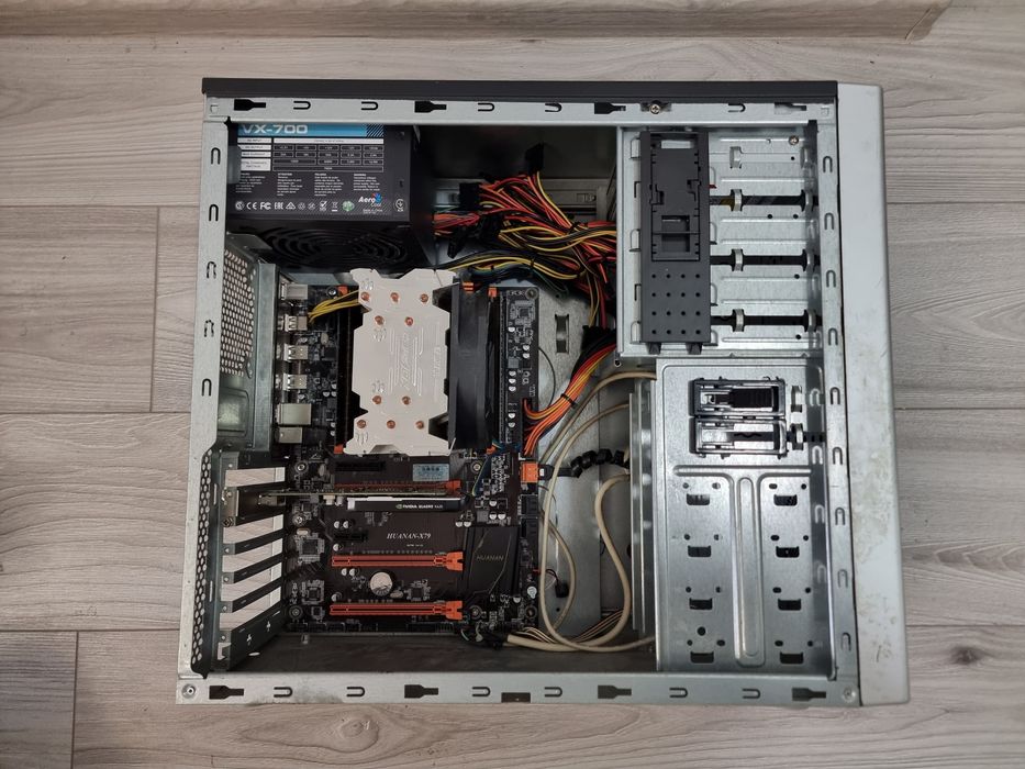 Системний блок Xeon E5-1650 12 потоків / 16 Гб