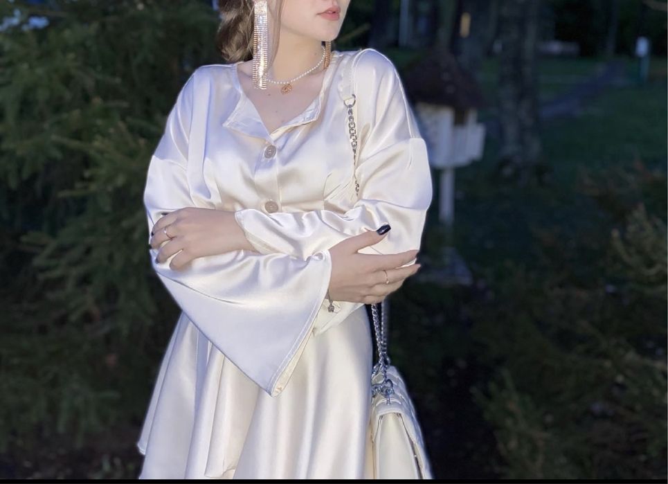 Костюм з тканини шовк «armani» , розмір xs-s . стан ідеальний