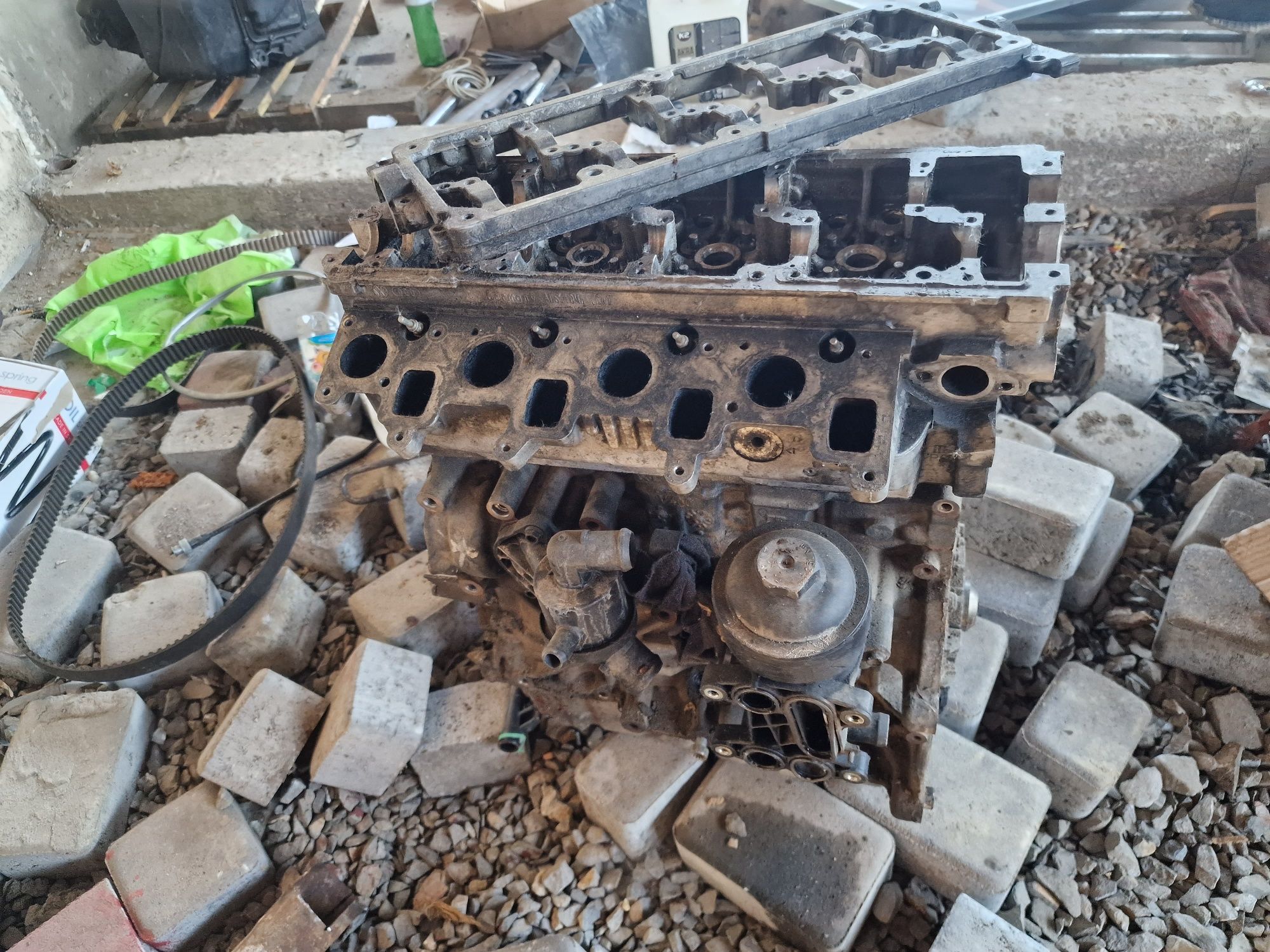 ГБЦ БЛОК  skoda 1.6 tdi cayc