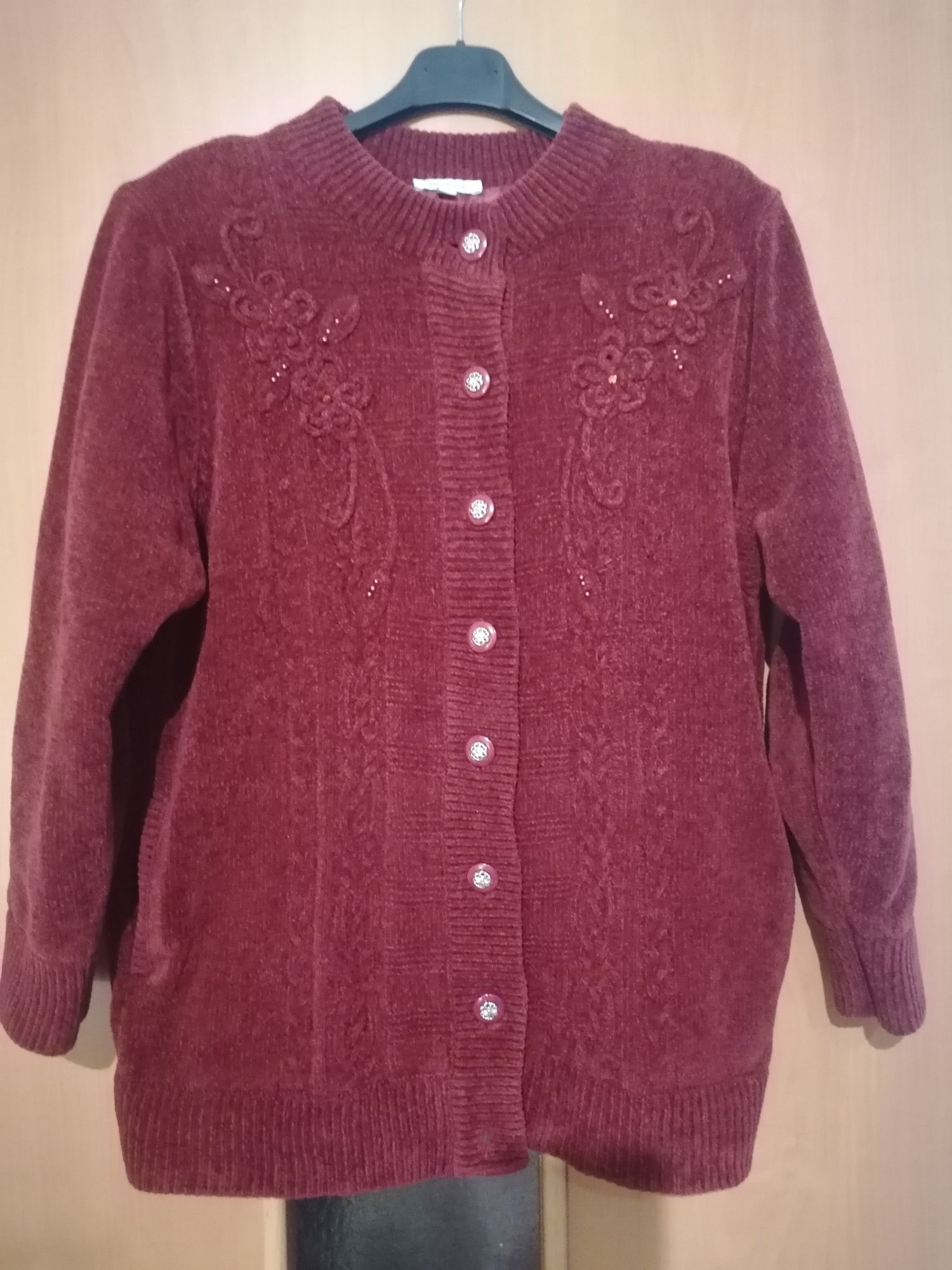 Ciepły sweter bordo