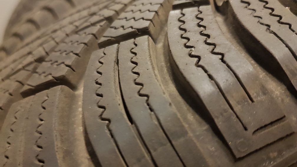 4 opony zimowe Nexen Winguard Snow G3 215/60R16 99H XL - ponad 7 mm