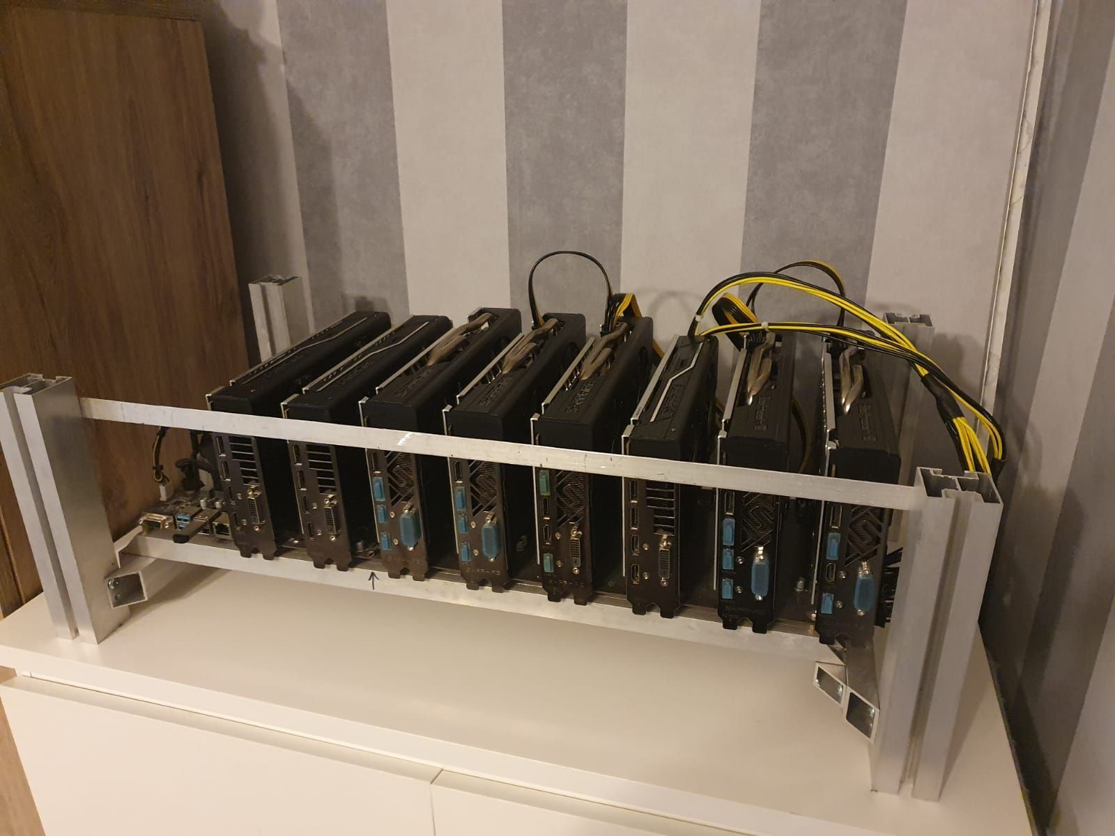 Koparka kryptowalut 240MH/s RADEON RX 470, 480, 570, 580 8GB koparki