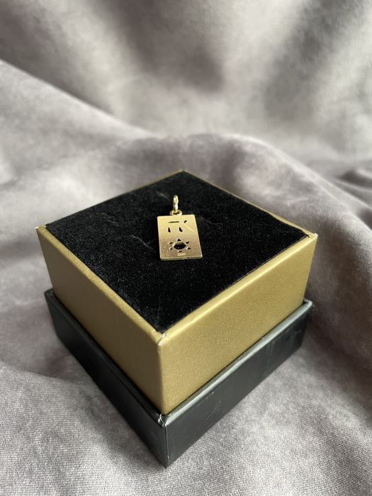 Золотой подвес амулет