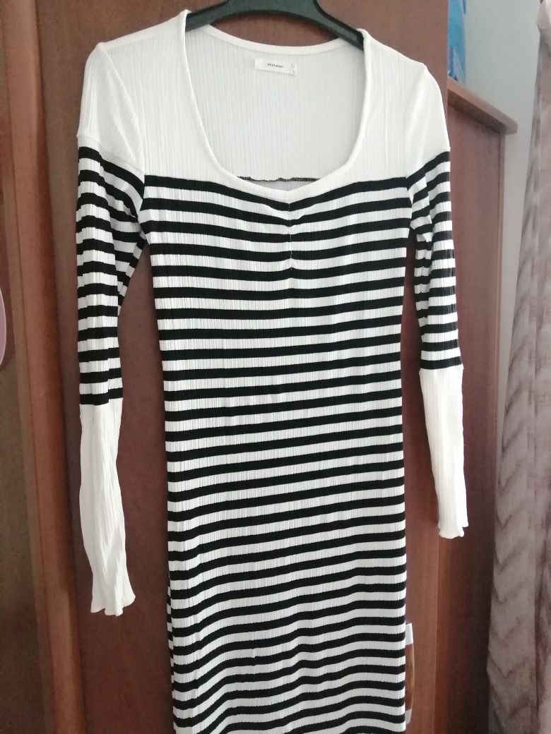 Sukienka midi S Reserved w paski