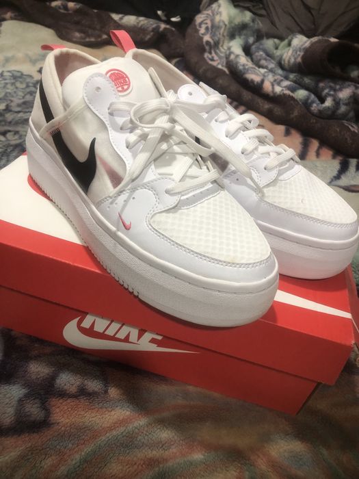 Кросовки женские бренд найк 42 размера