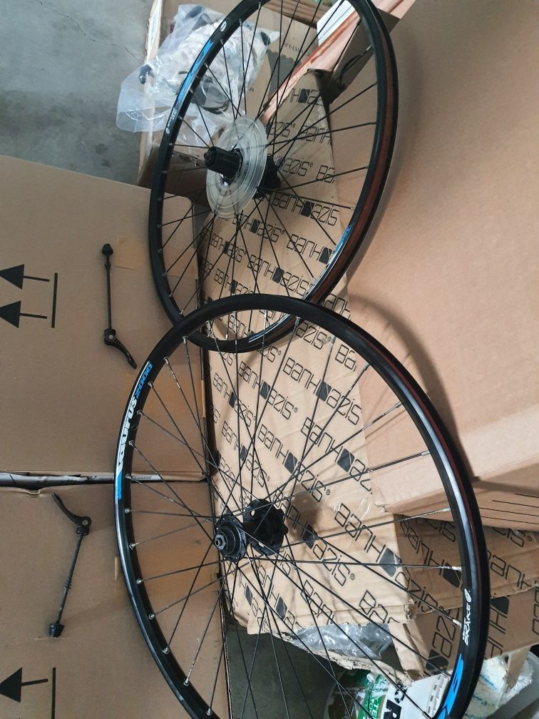 Rodas 26 da Taurus 2000 DB como novas para cassete shimano
