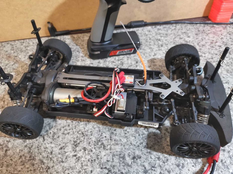 RC машинка Exceed Mad Speed Brushless 1/10 шосе дріфт безколекторна