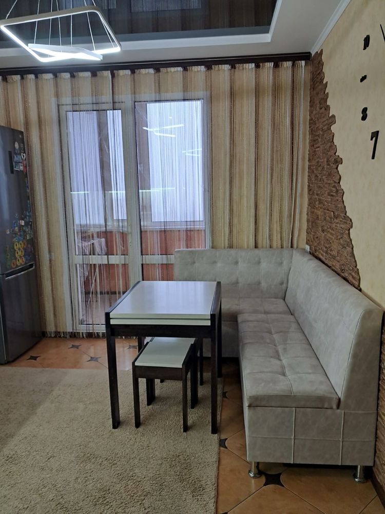 Продам 2-х кімнатну квартиру