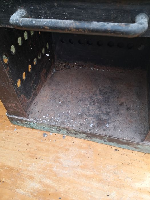 Salamandra em ferro fundido