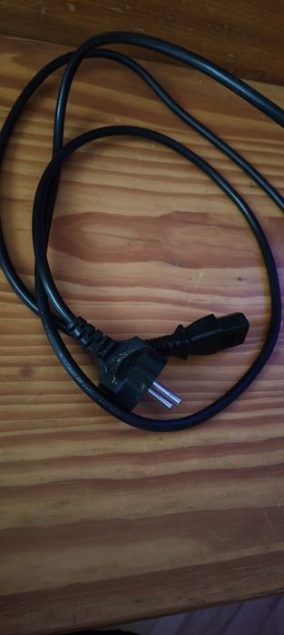 Przewód zasilający C13 do komputera PC monitora drukarki | KĄTOWY 1.8m