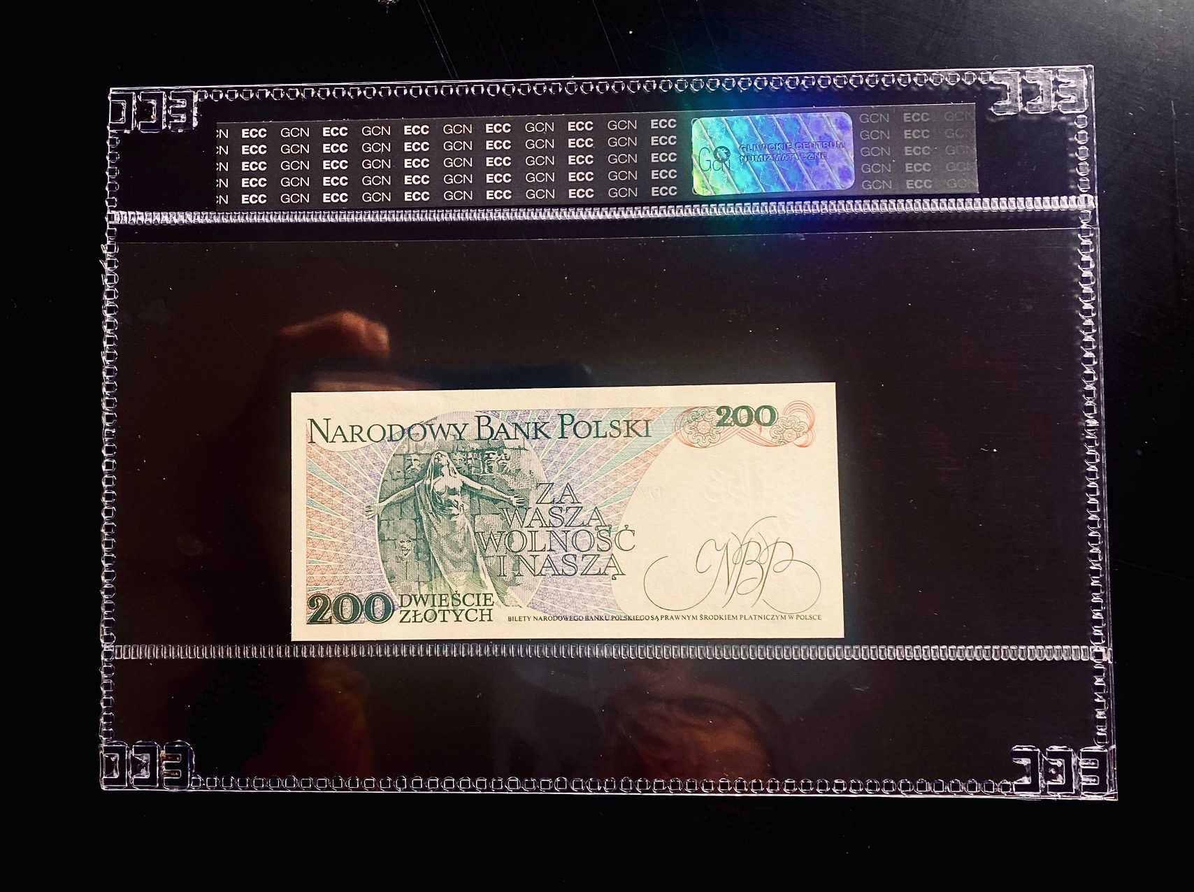 Banknot PRL 200 złotych 1988 rok Seria EN GCN 66 ( nie PMG )