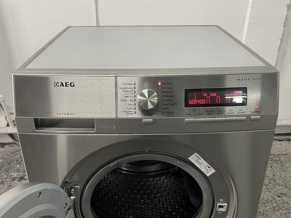 Пральна машина AEG 9 кг L87495XFL