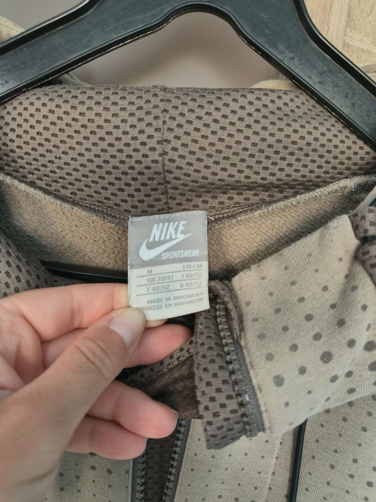 Bluza Nike z kapturem i kieszenią-kangurką r. M ninja hoodie men