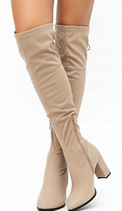 Beżowe Kozaki Muszkieterki Na słupku Za kolano Nowe