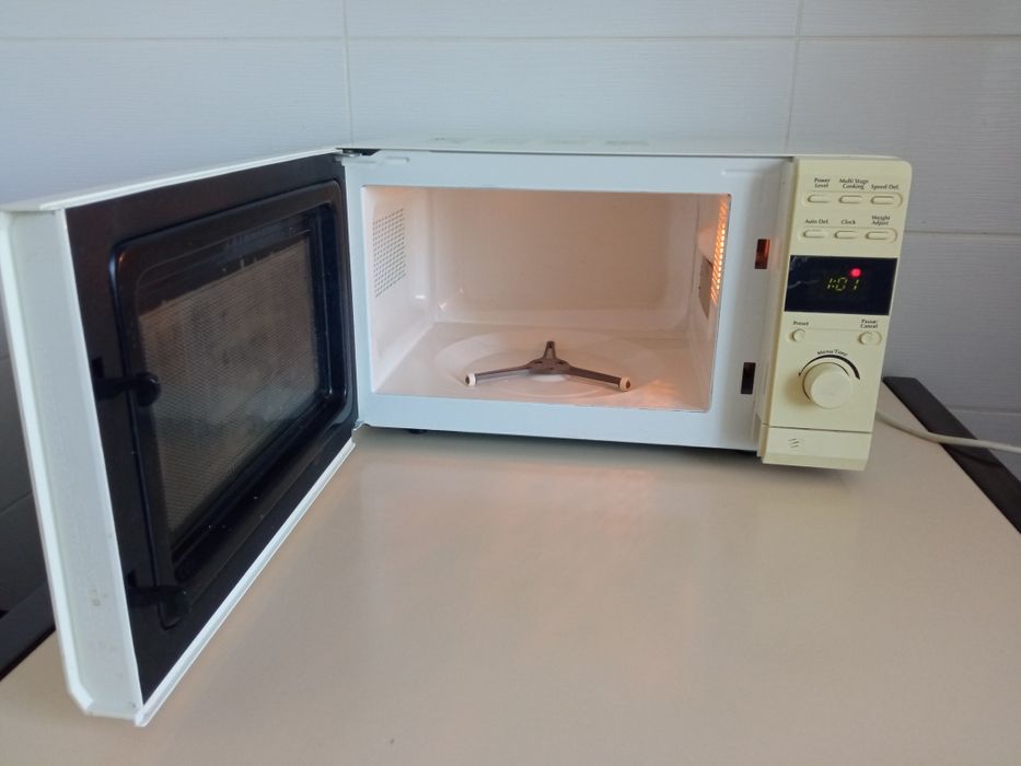 Микроволновка gorenje MO-17 DW