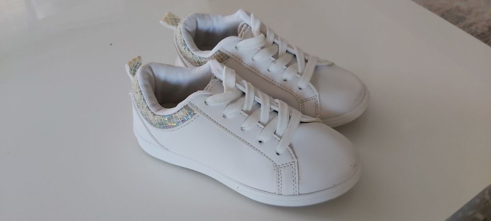 Buty dzieciece r. 27