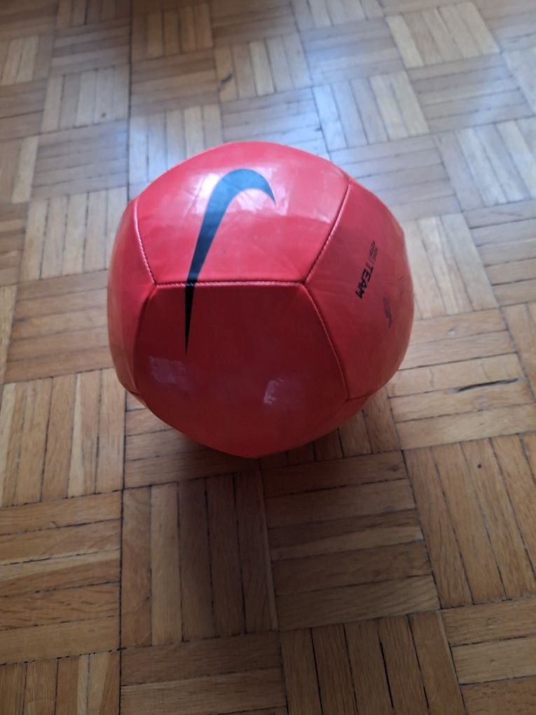 Piłka skórzana nike