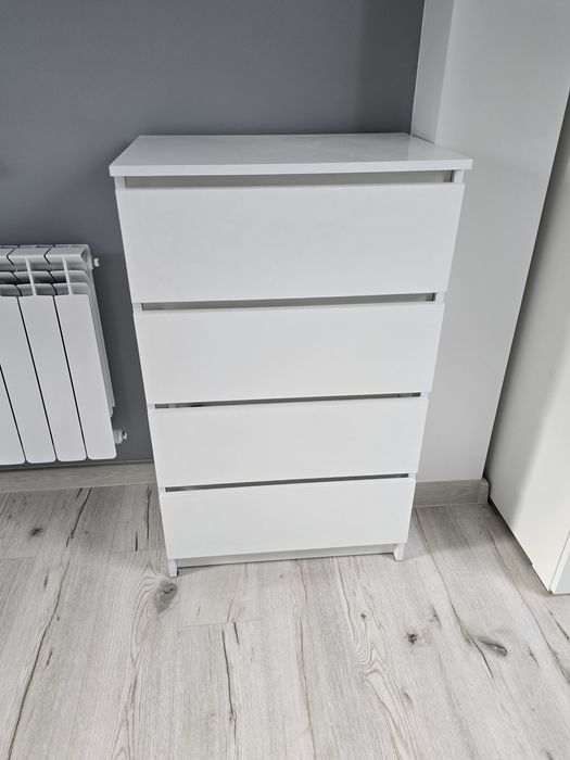 Komoda Biała z szufladami