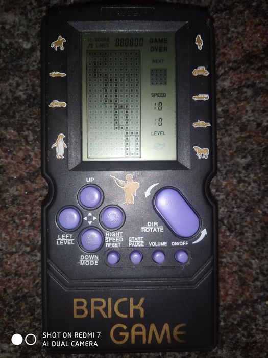 Приставка игровая Тетрис  Brick Game 90х -2000 год винтаж ретро