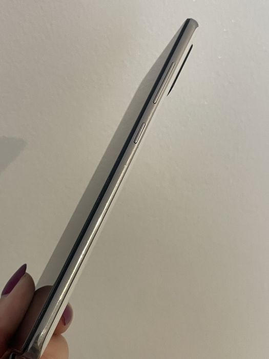 Телефон Samsung A51