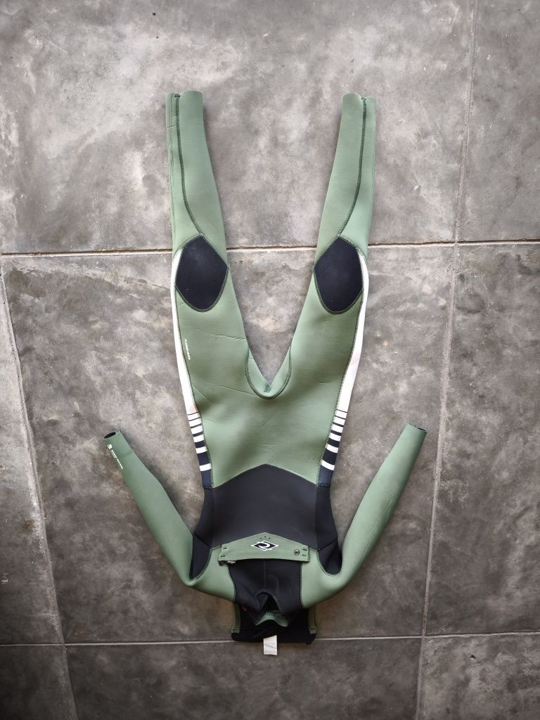 Fato de Surf Rip Curl como novo
