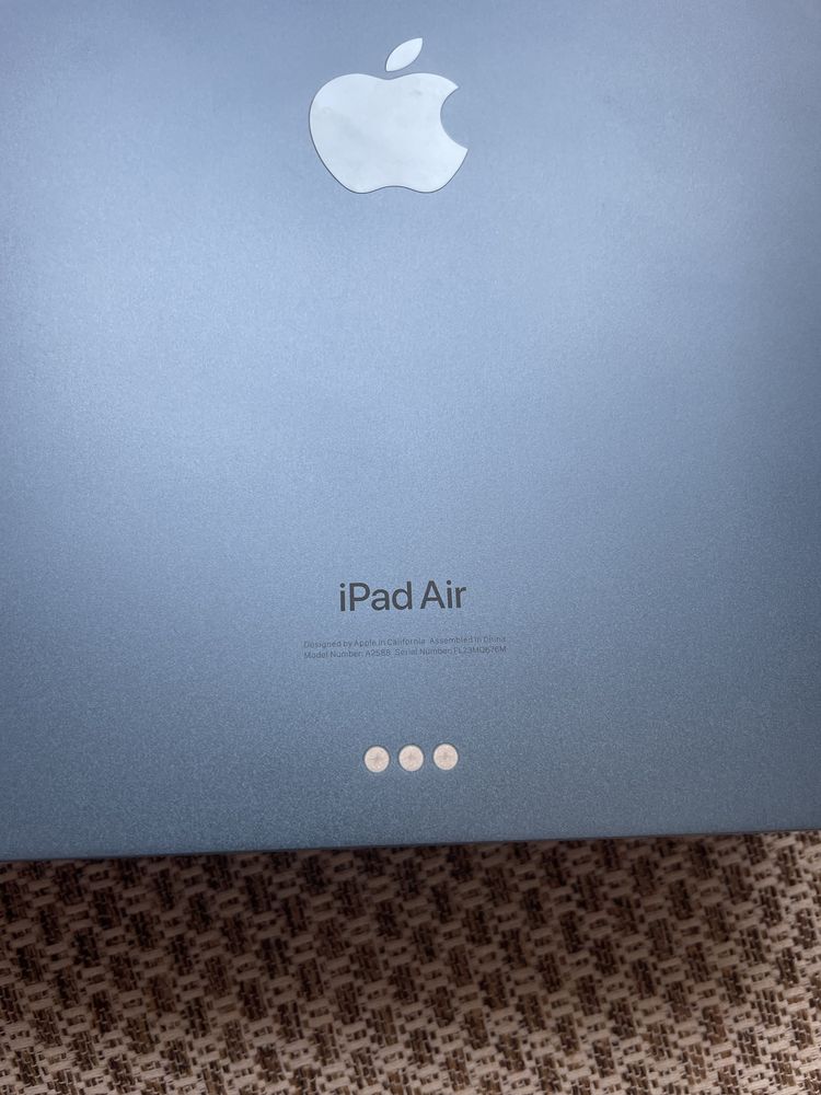 Apple iPad Air 5 M1 10.9 память 256gb А2588 icloud