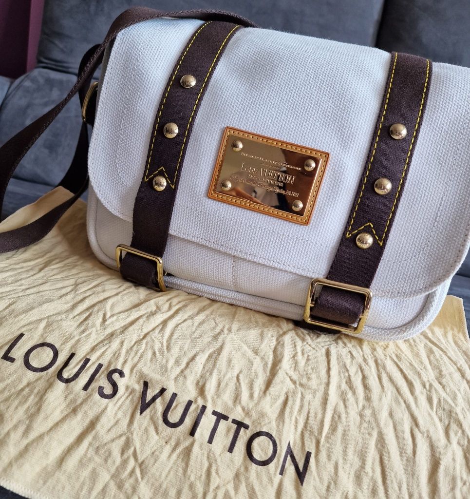 Mala Louis Vuitton nova